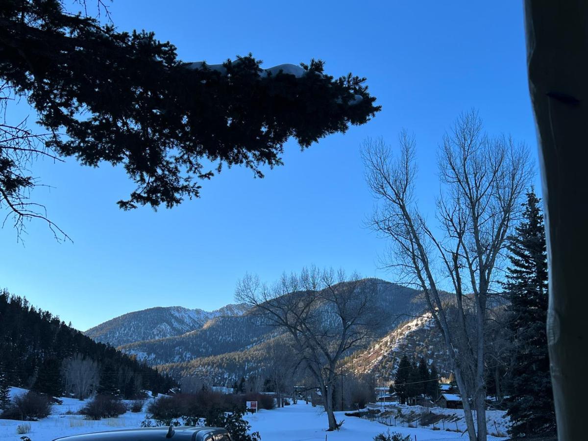 Mountain View Lodge Red River Bagian luar foto